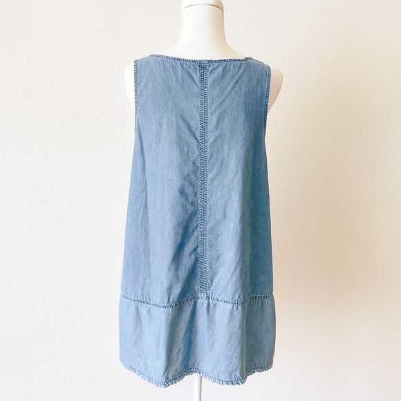 J Jill M Chambray Tank Top Sleeveless Scoop Neck Denim Blouse Travel Minimalist - Picture 2 of 10